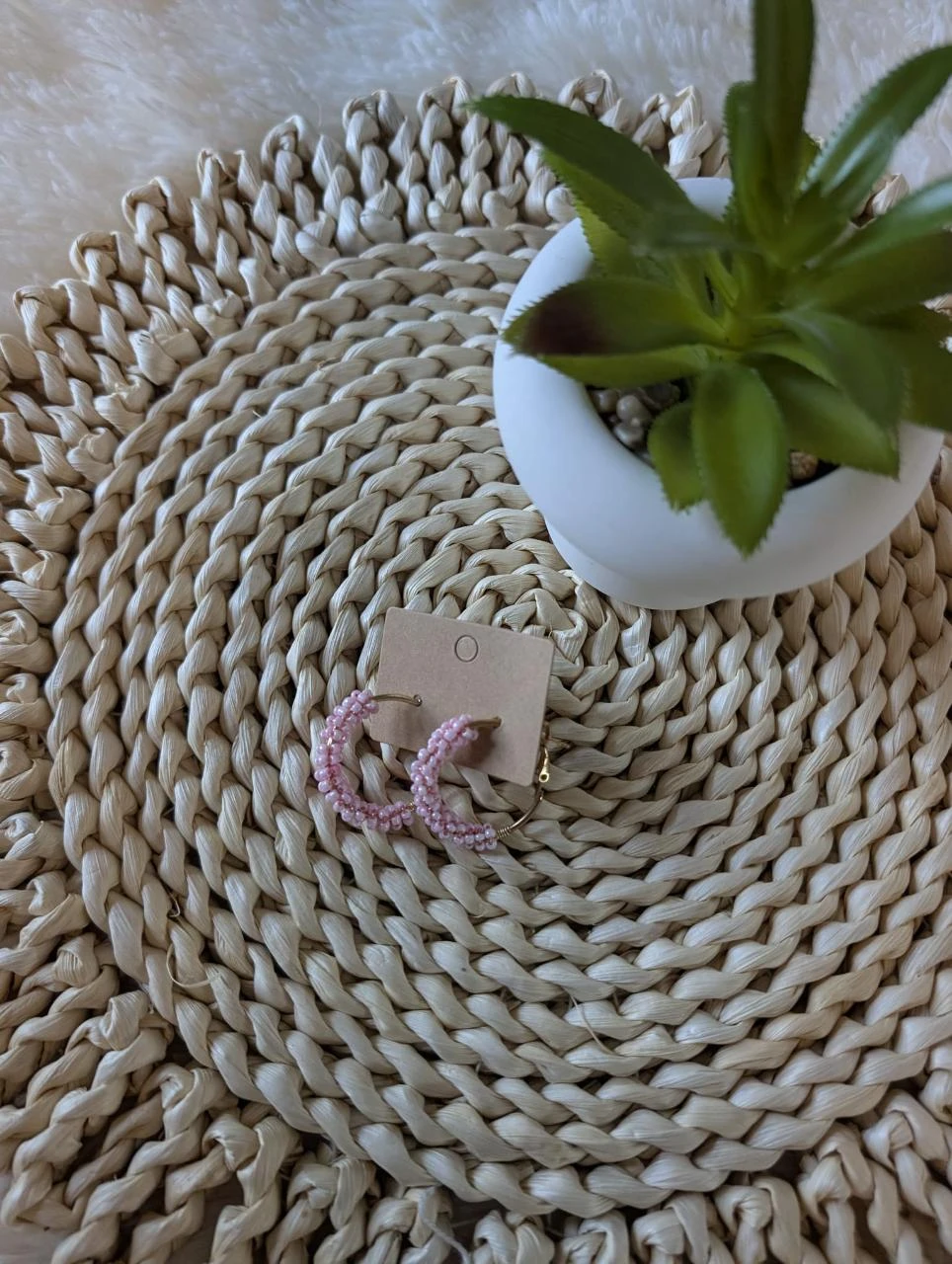 Créoles perlées roses